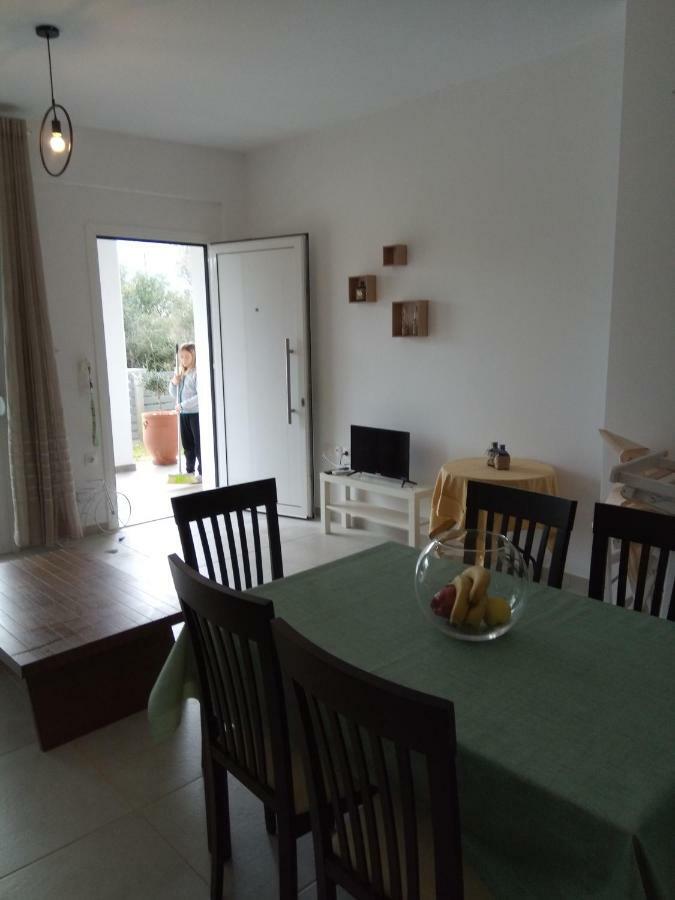 Ferienwohnung Almira Ghouse Almiropótamos Exterior foto
